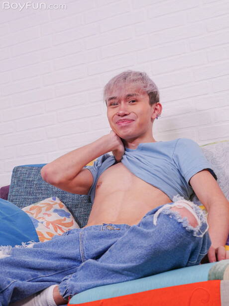 Asian beautiful boy Junior Jones shows a beautiful body