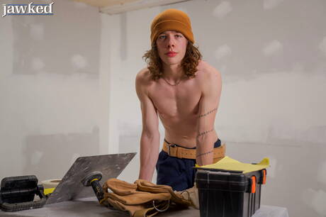 力持ちのベンジャミン・ブルーと筋肉質のザック・ラマトラックが尻を掘る