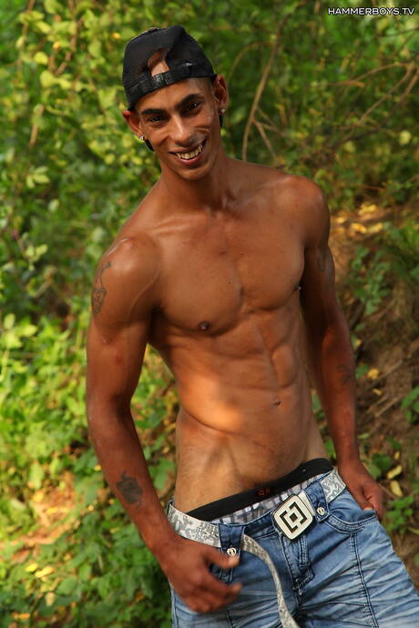 Latino hunky guy Gypsy Peter shows a perfect body outdoor