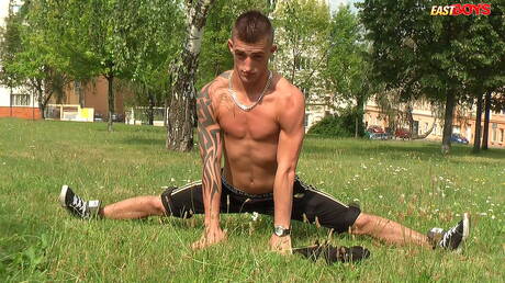 Beefcake Joseph Mercury and beefcake Roberto Mercury posing naked outdoor