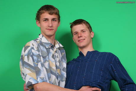 El guapo Filip Koutny y el jovencito Jano Rougue tienen sexo anal caliente