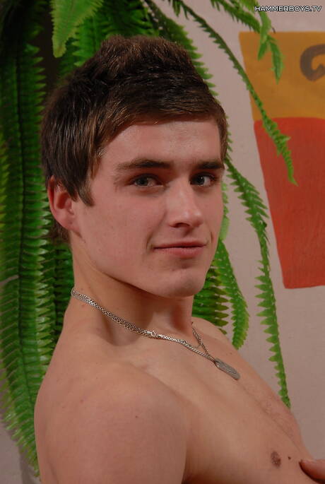 O jovem Dan Verona se divertindo