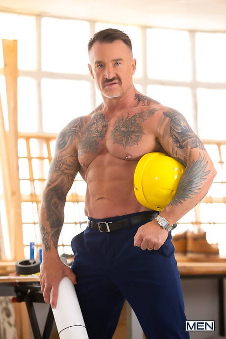 Latynoski byk Jacob Lord i brytyjski muskularny Ross Hurston uprawiają gorący seks