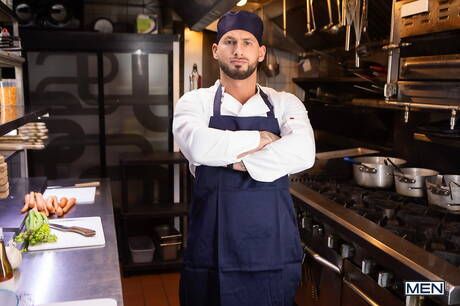 O gostosão Arno Antino e o durão Parker Savage fodem a bunda depois de chupar um pau