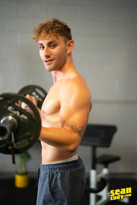 Pretty american boys beautiful guy Hayden Harding and sensual buddy Jackson Cooks in hot ass fuck action