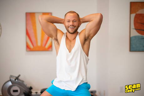 Des Américains sexy, leur pote sexy River North et leur pote séduisant Paul Codi se sucent et se baisent