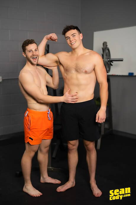 Robbie and american muscular Clark Reid love each other