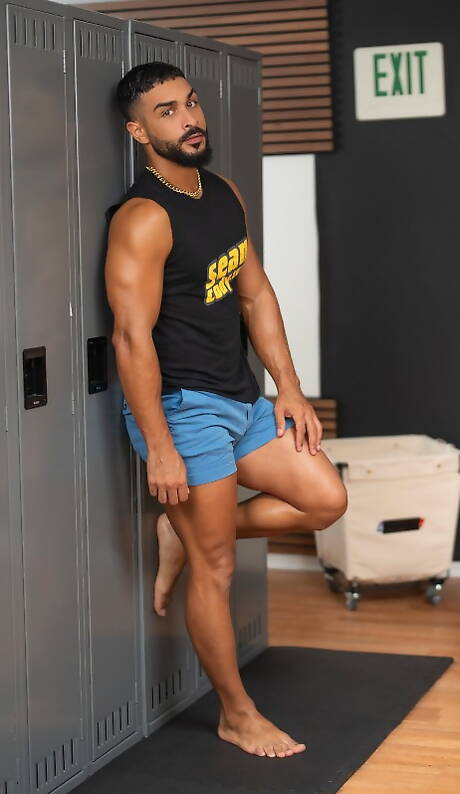 Der sexy Typ Hayden Harding und der hinreißende Junge Diego Silva zeigen einen kräftigen Körper