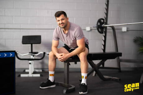 Hot americans, superstud Brysen and husky guy Danny Fantasy fuck after dick sucking