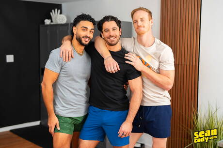 Sexy buddies Paul Codi, Diego Silva and Lucas Scott in hot threesome ass fuck action