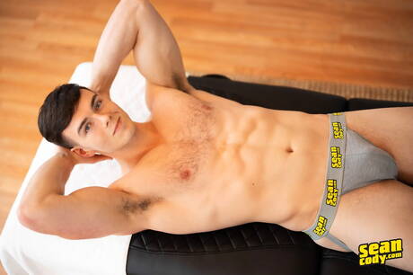 Daniel and american bodybuilder Clark Reid have a hot couple scene