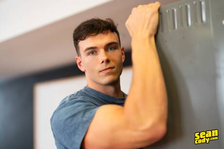 Seksowny kumpel Clark Reid i piękny facet Joey Stoley mają gorącą scenę