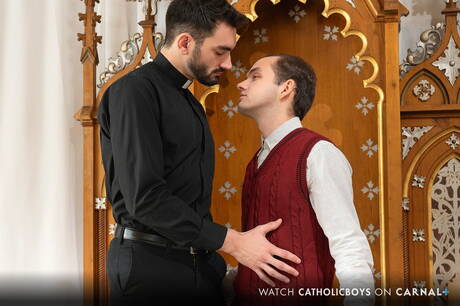 Die sexy Amerikaner Otter Jack Aries und Twink Marcus Rivers lutschen und vögeln sich gegenseitig