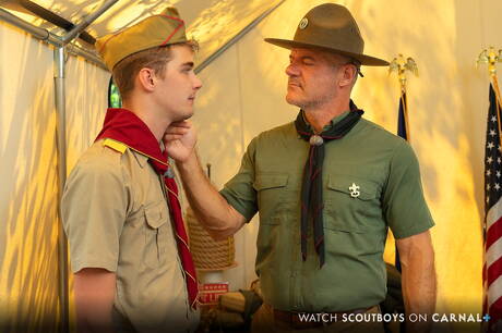 アメリカのホットベアディロンストーンとジェームズブロンドはチンコを吸った後にファックします