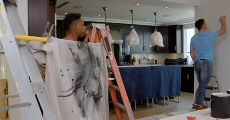 Les étalons DeAngelo Jackson et Michael Boston se baisent