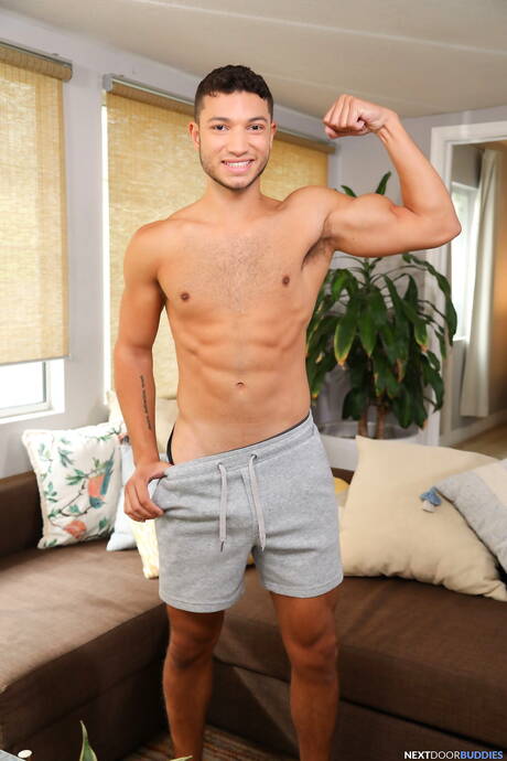 Le costaud Daniel Evans et le costaud Vincent Grey dans une sodomie intense