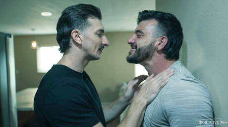 Nice american buddies husky guy Ian Holms and hunk Michael Jackman have a good anal sex