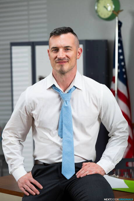 Stud Derek Kage and stud Noah Asli posing naked