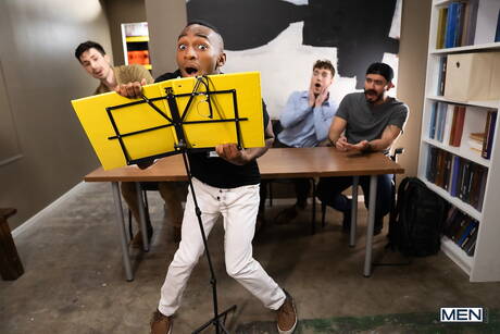 Hot americans, strongman Kane Fox and young boy Kai Taylor fuck ass after interracial sucking