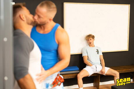 Hot guys River North, Danny Fantasy and Scott Braun in hot threesome ass fuck action