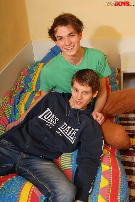 Garoto bonito Drake fode a bunda depois do boquete