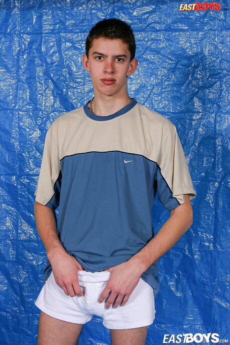 Young Enver shows a beautiful body