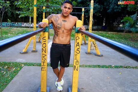 Latin muscular Lucian Reed posing naked in kitchen