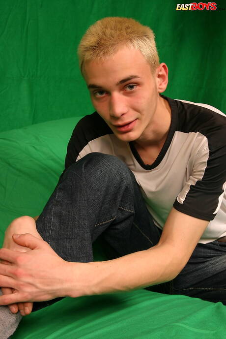 トゥインク・ラズロが完璧なボディを披露