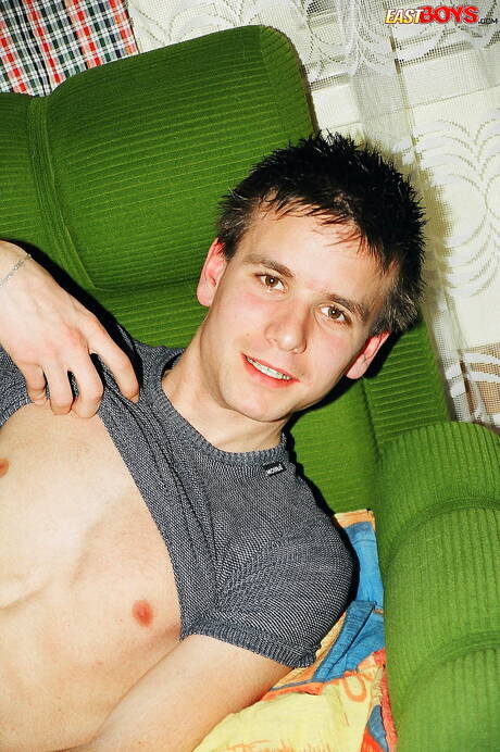 Hot twink Milos posing nude