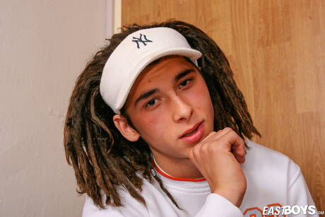 Twink Patrizio laat een prachtig lichaam zien