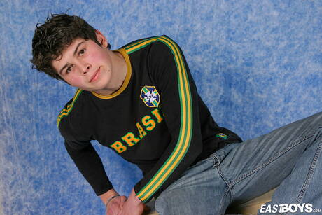 Young Vlastik jack off his cock