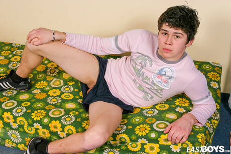 Young dude Vlastik shows a beautiful body