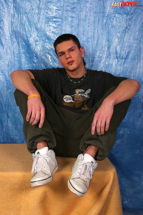 年輕的哈維爾展現出美麗的身材