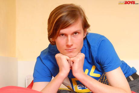 Pretty boy Lane jerk off his dick outside