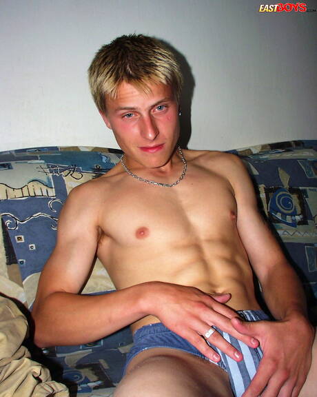 Beautiful boy Zdenek jerk off his cock in bath