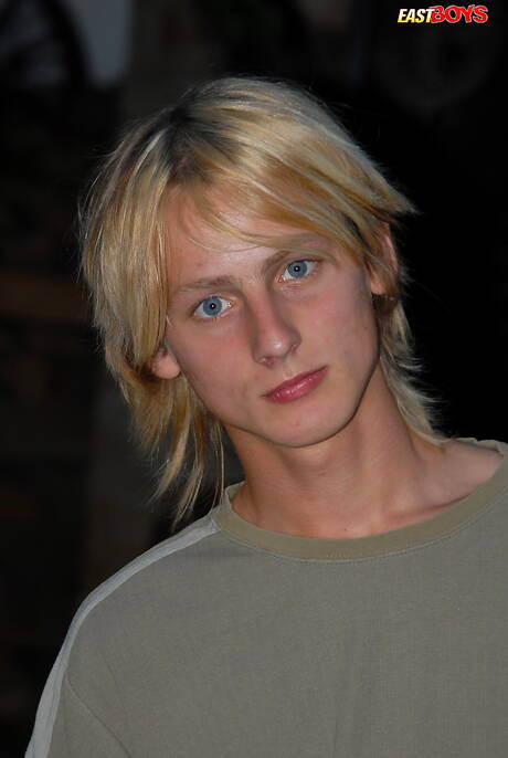 Young dude Blake undressing and showing hot ass outdoor