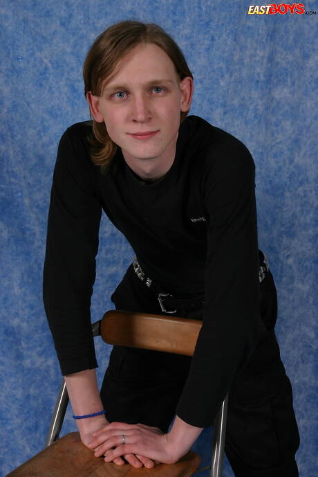 Der tschechische Twink Carl Draper und der kleine Junge Stas posieren nackt