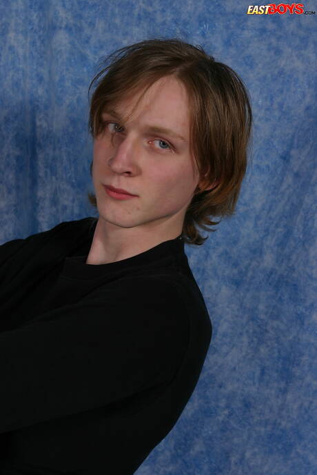 Der tschechische Twink Carl Draper und der kleine Junge Stas posieren nackt