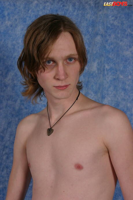 Der tschechische Twink Carl Draper und der kleine Junge Stas posieren nackt