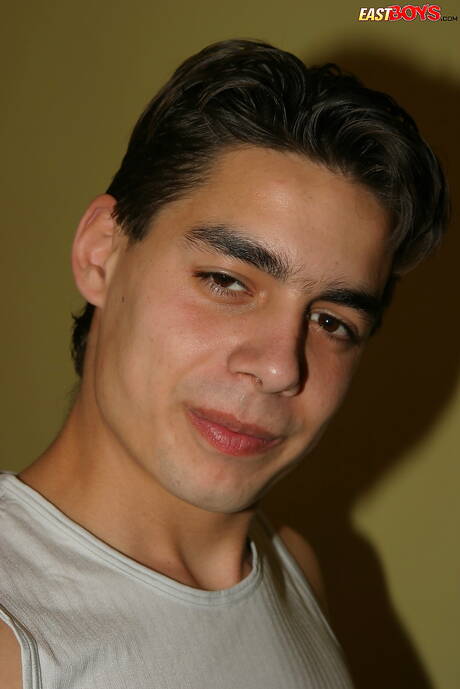 Twink Sebastian heeft plezier