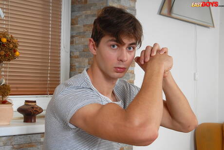 Husky-man David Pate poseert naakt