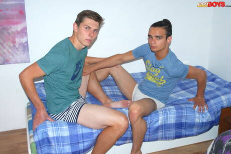 帥哥 Gerald Wooley 和年輕男孩 Samuel Riberio 的口交場景
