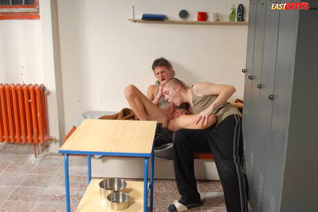 Beautiful boy Cooper fuck ass after sucking cock