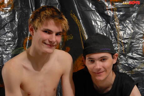 捷克帥哥比爾威廉斯吸吮雞巴後操屁股