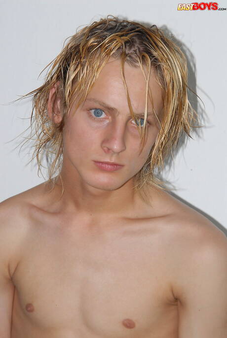 Hot twink Blake fuck after blowjob