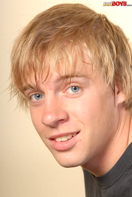 Young Fabo posing nude and showing hot butt