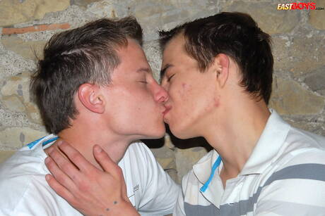 帥哥達裡爾和捷克帥哥約翰·科科激情屁股爆操