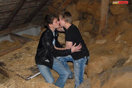 捷克美女 Bill Williams 在戶外口交後做愛