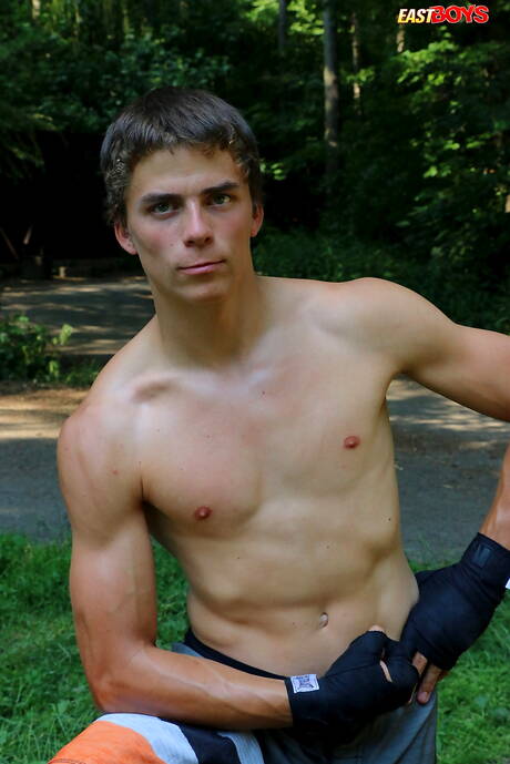 Stud Curtis Ladner posing nude outside