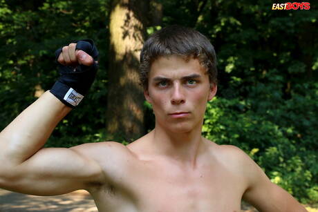 Stud Curtis Ladner posing nude outside